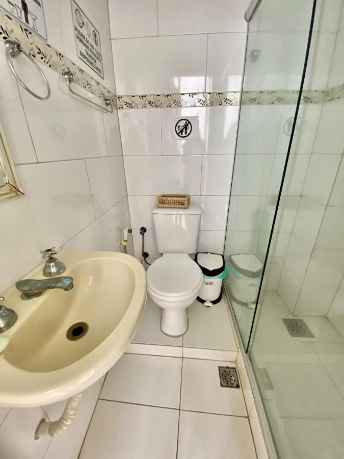 Rio Guesthouse - Um Quarteirao Da Praia De Copacabana Río de Janeiro Exterior foto